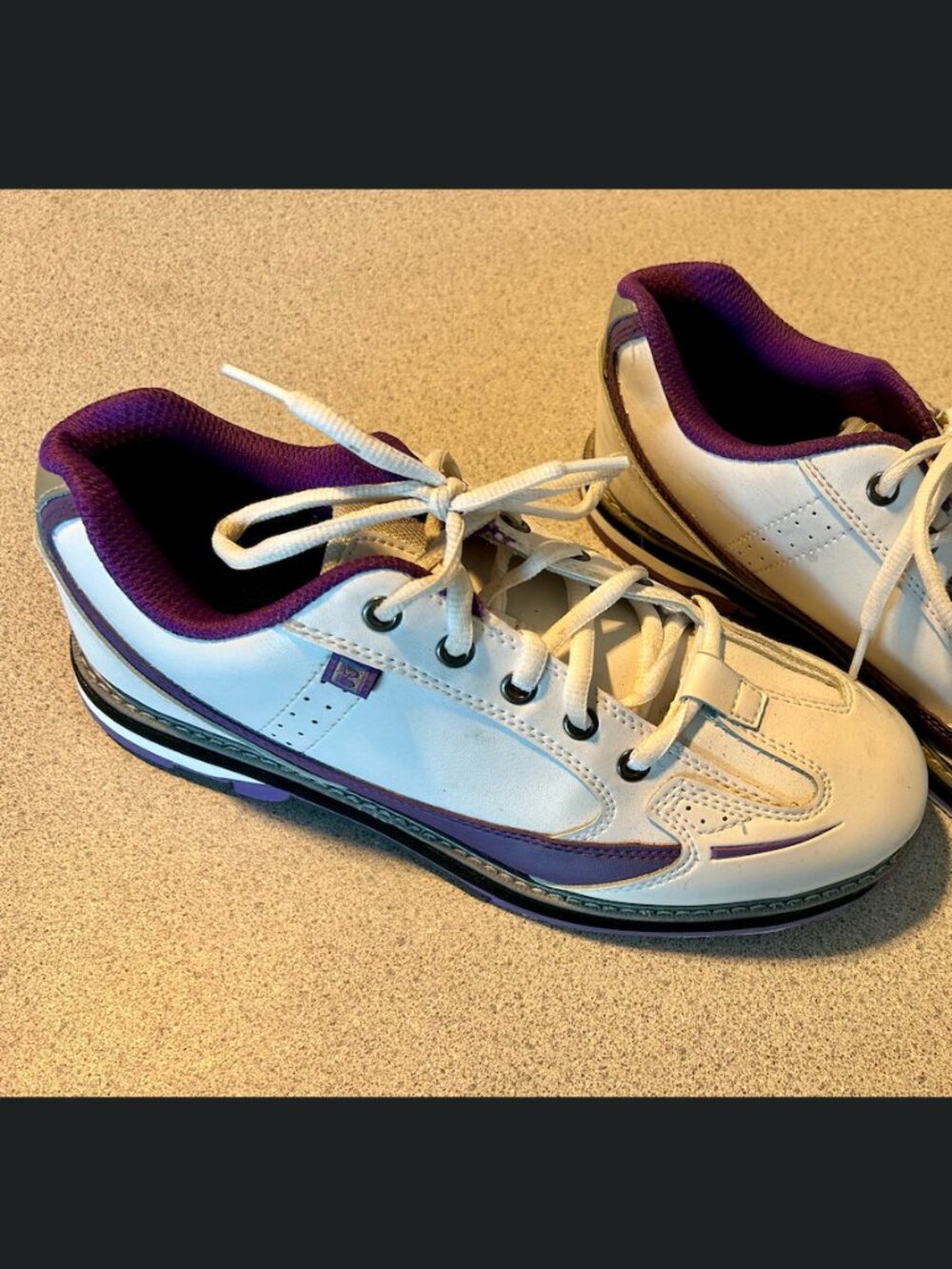 Brunswick - Women's Bowling Shoes - Size 8
